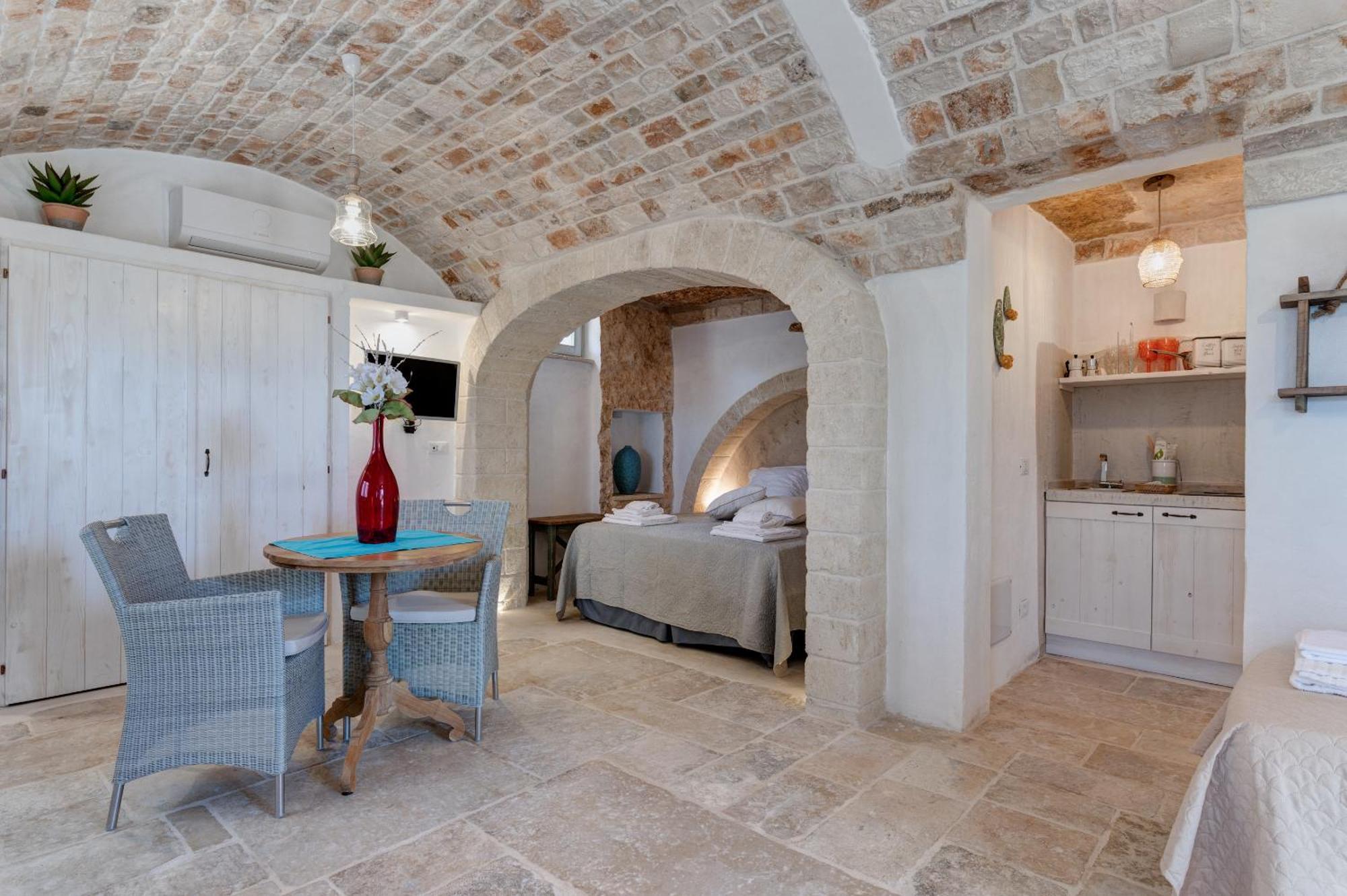 Apollo House Of Puglia Guest House โมโนโปลี ภายนอก รูปภาพ